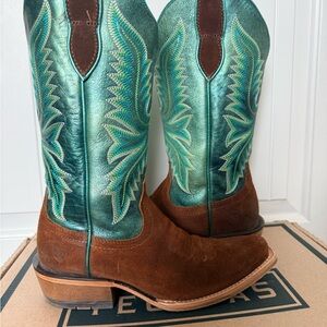 Ariat Roughout suede boots